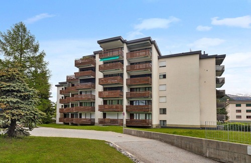 Davos-Dorf Apartment | Beautiful apartment for 6 people with WIFI, pool, TV, balcony and parking