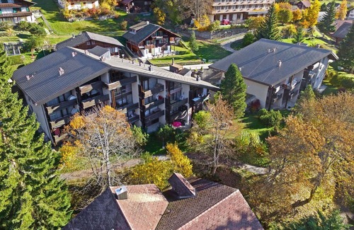 Wengen Apartment | Beautiful apartment for 5 guests with WIFI, TV and balcony