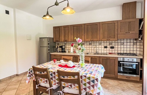 Savona Apartment | Beautiful apartment for 5 people with WIFI, TV, patio, pets allowed and panoramic view