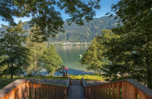 Bodensdorf House | Beautiful apartment in villa for 6 people with WIFI, TV, terrace and parking