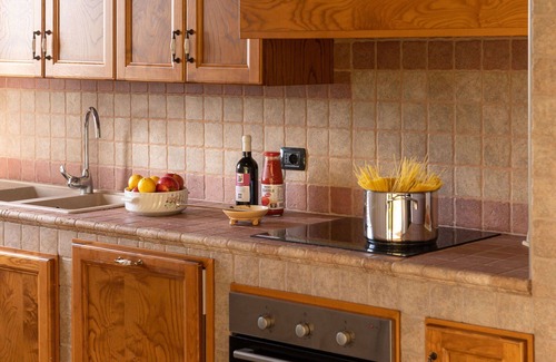 Scansano House | Beautiful apartment in villa for 4 people with WIFI, terrace, pets allowed and panoramic view