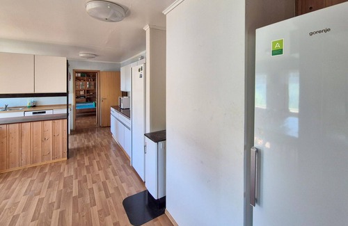 Ullensvang Apartment | Beautiful apartment in Grimo with WiFi