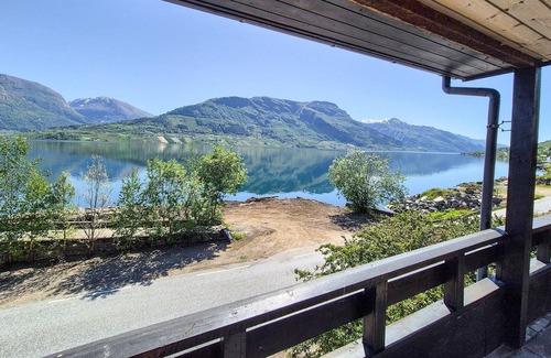 Ullensvang Apartment | Beautiful apartment in Grimo with WiFi