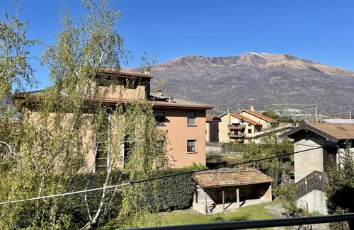 Dervio Villa | Beautiful apartment in villa for 6 people with WIFI, A/C, TV, patio and parking