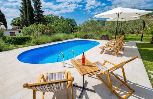 Ika Apartment | Beautiful apartment in Lovran with WiFi