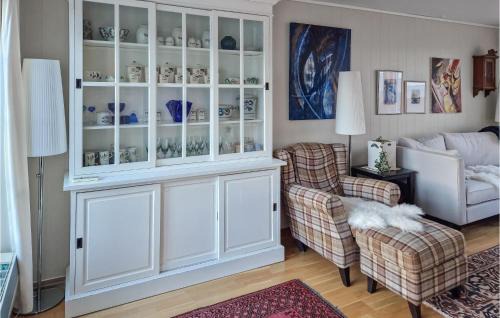 Snillfjord Apartment | Beautiful Apartment In Hemnskjela