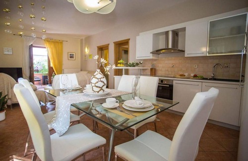 Kukci Apartment | Beautiful apartment in Porec with WiFi