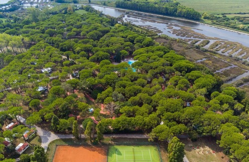 Aquileia House | Beautiful apartment in villa for 6 guests with A/C, pool, WIFI, TV, terrace and parking