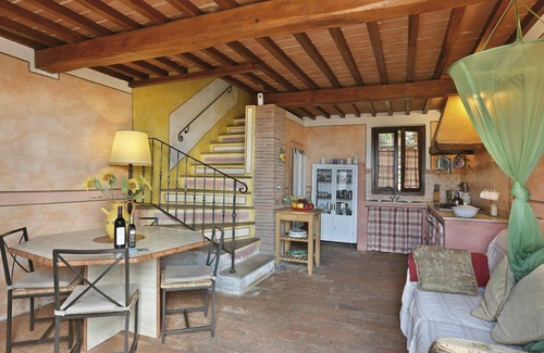 Buti Villa | Beautiful apartment in villa for 4 guests with pool, WIFI, TV, patio and pets allowed