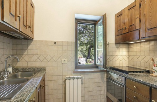 Molazzana Villa | Beautiful apartment in villa for 4 people with WIFI, pool, TV and terrace