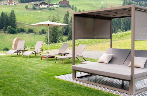 Sarentino Apartment | Beautiful apartment for 4 guests with WIFI, TV, terrace and parking