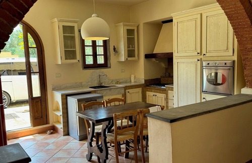 Lari Apartment | Beautiful apartment on the ground floor with pool, private terrace on a Tuscan hill