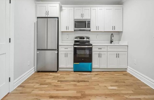 McGinley Square Apartment | Beautiful Apartment on Jersey City