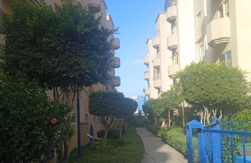 Miramar Apartment | beautiful apartment with 2 swimming pools