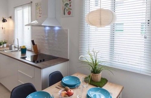 Tiro de Linea-Santa Genoveva Apartment | Beautiful Apt design 2 bed SEVILLA Wifi-Full 4 Pax