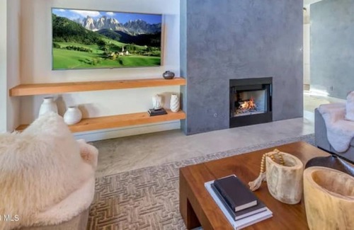 Agoura Hills House | Beautiful Architectural 2 Acre Estate!