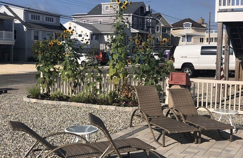 Ortley Beach House | Beautiful Bayview Home Ortley Beach with Great side yard 6 beach passRR#22-332