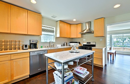 Capistrano Beach Cottage | Beautiful beach cottage w/ocean views, yard+outdoor living