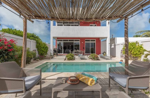 Chuburna Puerto House | Beautiful Beach house 3B, 2 Bath w/Pool - steps for the beach!