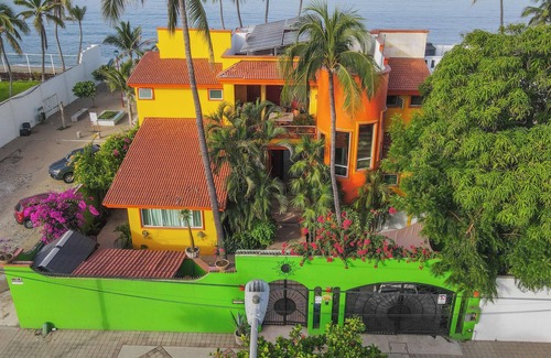 Manzanillo Villa | Beautiful Beach Villa in Manzinillo Colima with 5 king Bedrooms & Seven Bathroom