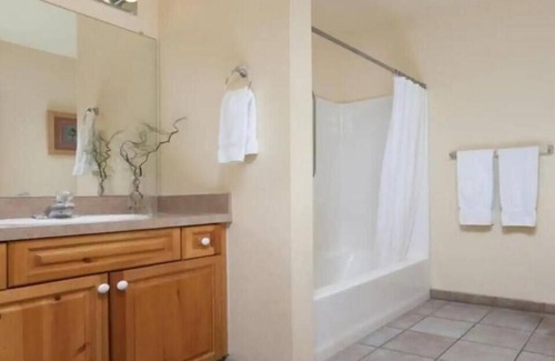 Castle Glen Estates Resort | Beautiful Big Bear Resort with Loads of Amenities Dec 22 - 29 2023