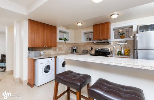 South Addition Apartment | Beautiful Bright Remodel Minutes from Downtown