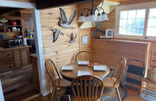 Henderson Harbor Cottage | Beautiful Brink O' Bay Cottage in Henderson Harbor