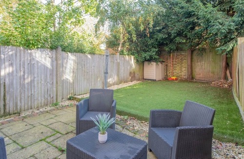 London Borough of Bromley House | Beautiful Bromley perfect for contractors and families