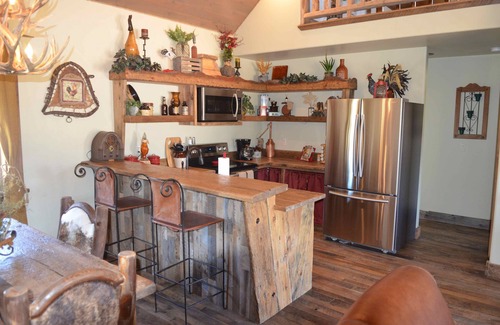 Payson Cabin | Beautiful Cabin to enjoy & family fun wifi near Payson!