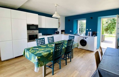 Carantec House | Beautiful calm and renovated farmhouse for 12