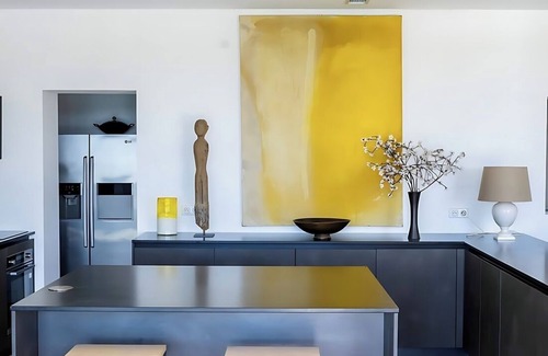 Montbrison-sur-Lez House | "Beautiful Contemporary House with Infinity Pool and View of Mont Ventoux"