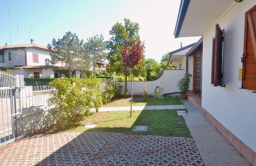 Lido delle Nazioni House | Beautiful cottage on the ground floor with 3 bedrooms, 2 gardens and 1 parking