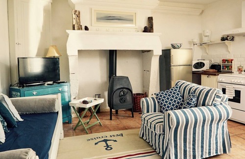 Echallat Cottage | Beautiful * cottage in a rural hamlet, private garden, heated swimming pool.