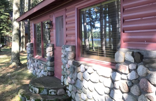 St Germain Cabin | Beautiful cottage between two lakes near St. Germain WI