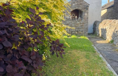 Porthcawl Cottage | Beautiful cottage, newly decorated in the heart of Nottage village