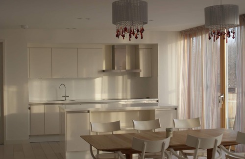 Lechlade House | Beautiful Country Escape