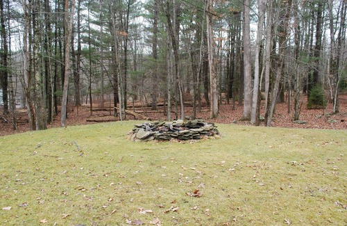 White Mills House | Beautiful Country Home Secluded On 8 Acres-Private Setting