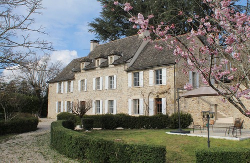 Maleville House | Beautiful country house, 1.5 ha wooded park, swimming pool, sauna, hamam