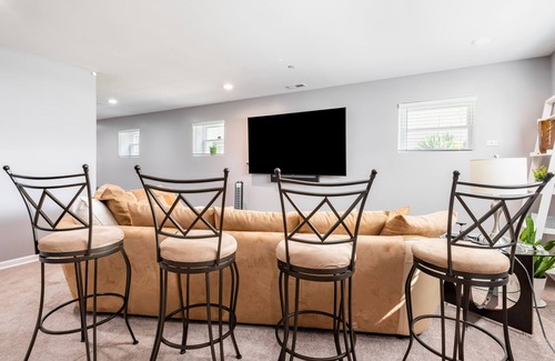 River Grove Apartment | Beautiful & Cozy 1bd/1b Near O’Hare & Metra (MD-W)