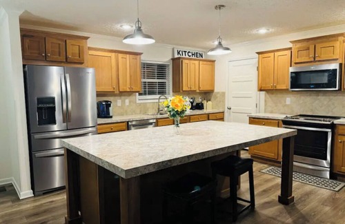 Concord House | Beautiful, Cozy home in Concord providing a spacious & tranquil retreat