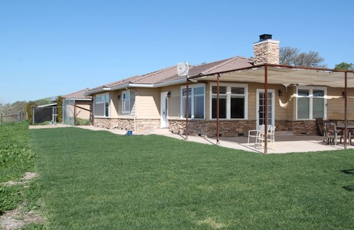 San Miguel House | Beautiful custom home on top of a hill, 360 views, heart of wine country