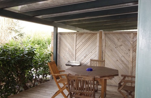 Ladebow Apartment | Beautiful vacation apartment with covered terrace in a quiet location