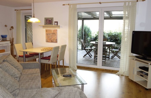 Ladebow Apartment | Beautiful vacation apartment with covered terrace in a quiet location