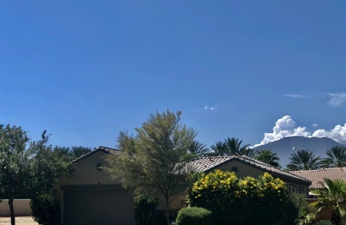 Indio House | Beautiful, Desert backyard oasis! Free rides to Coachella and stagecoach!
