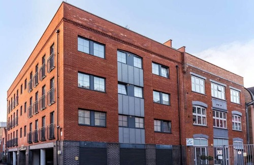 Clissold Apartment | Beautiful Designer 2 bedroom loft in Stoke Newington