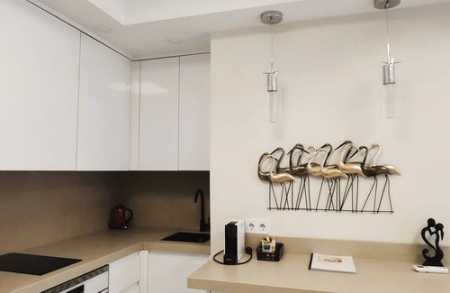 Milla de Oro Apartment | Beautiful designer apartment on the Golden Mile.