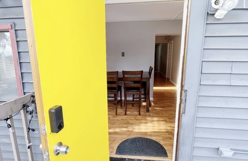 Hilltop Apartment | Beautiful Downtown Tacoma Home Unit 3