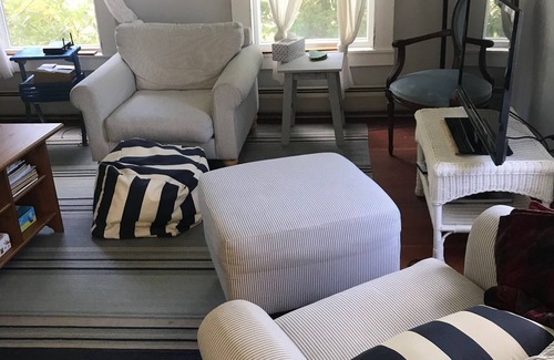 Blue Hill House | Beautiful East Blue Hill