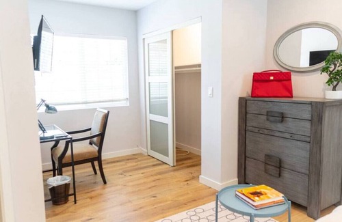 North Hollywood House | BEAUTIFUL ELEGANT 3-BEDROOM HOME JUST BUILT IN 2021 (p35)