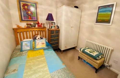 Bingham Other | Beautiful entire 3 bedroom home with secure garden